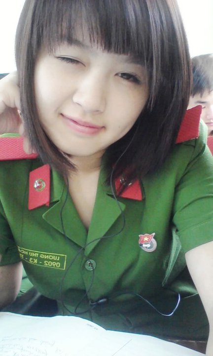 vietnam police cute girl